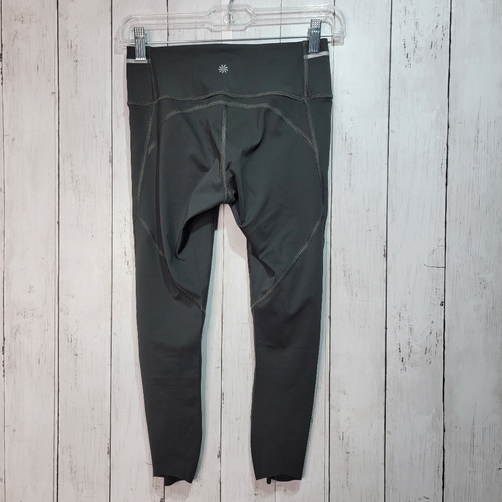 Athleta Sonic Reflective Capri Size XS Green Legging Crop Pant Style 291694. - Picture 6 of 10